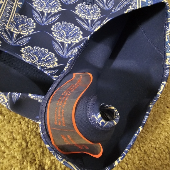 Yao Neoprene one piece - Picture 6 of 6